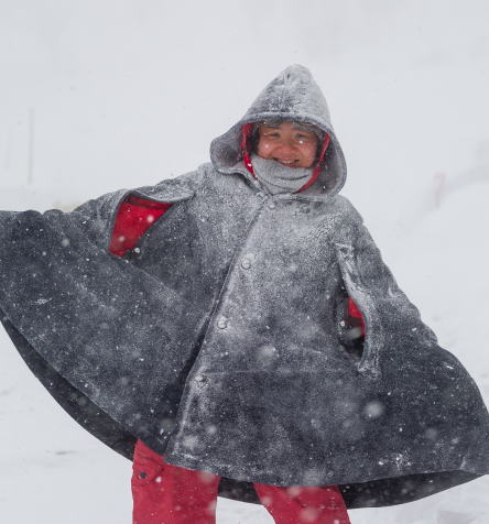 我们去哈科达吧！雪鞋观冰或观白！